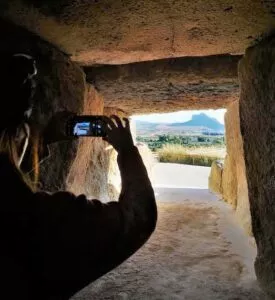 El Torcal con una guía y visita de los dolmenes