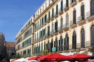 visiter malaga avec un guide en français : place de la merced