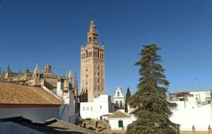 visiter séville avec un guide en français : la giralda