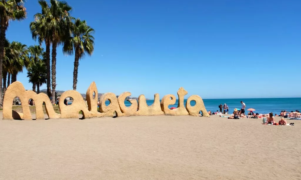 visite malaga a velo plage malagueta