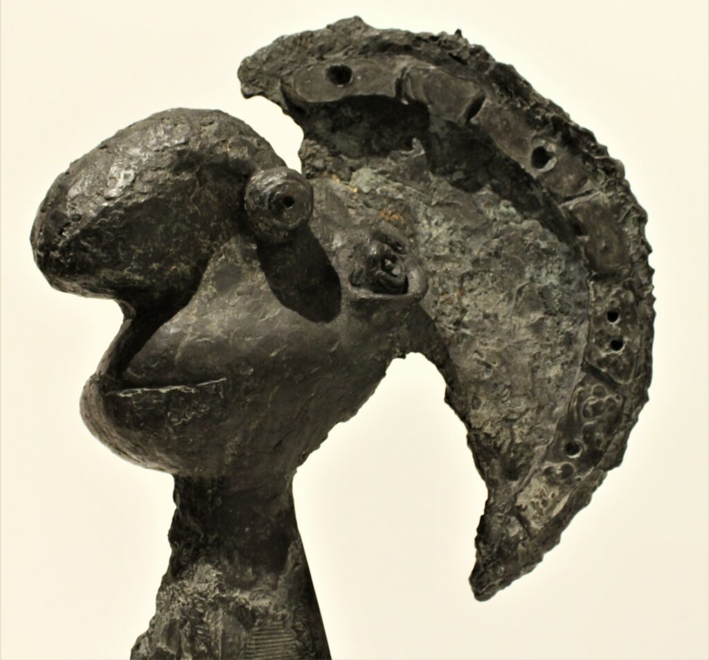 sculture Tête avec casque de Picasso