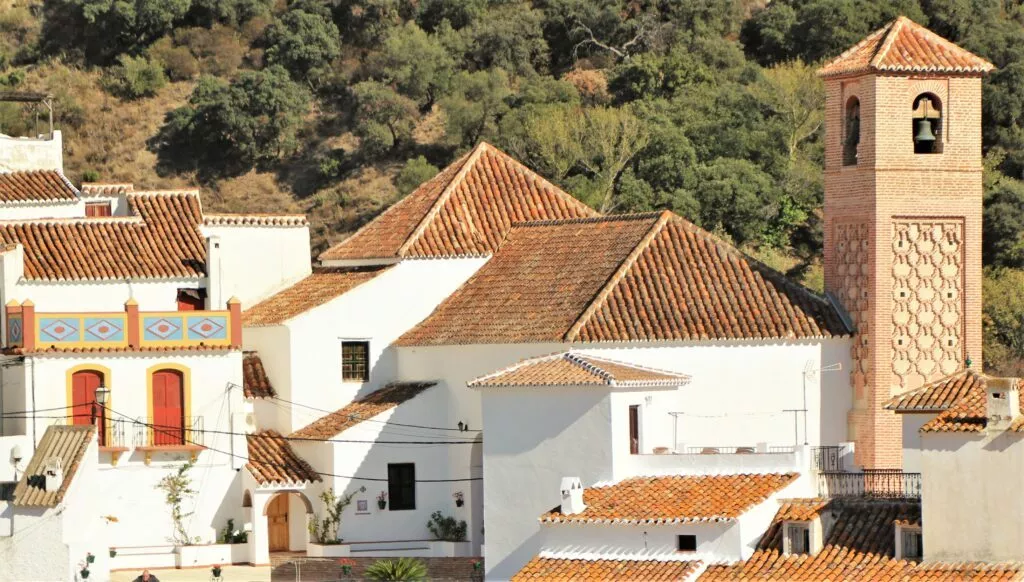 visiter salares : la iglesia y el alminar