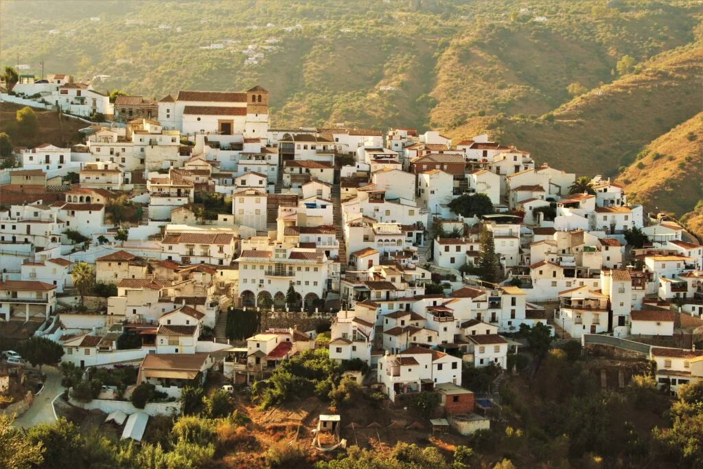 cutar vista pueblo en Axarquia