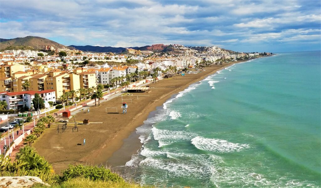 Rincon de la Victoria playa en Axarquia