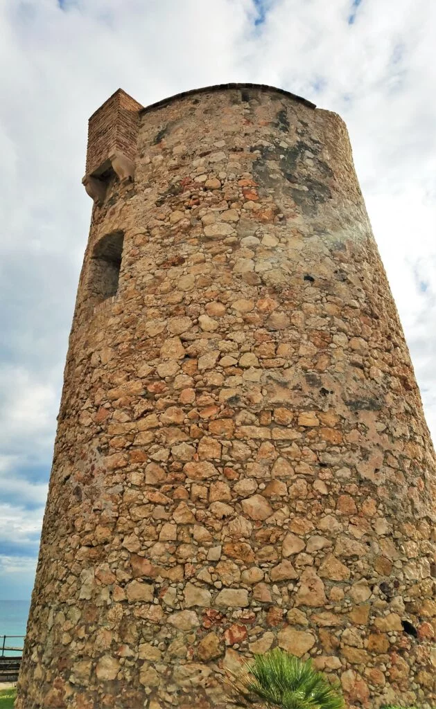 Rincon de la Victoria torre El Cantal