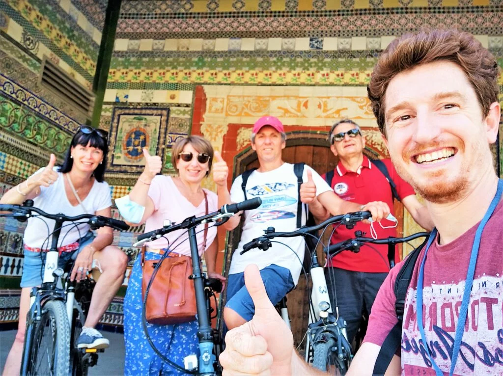 seville bike tour in private with local guide