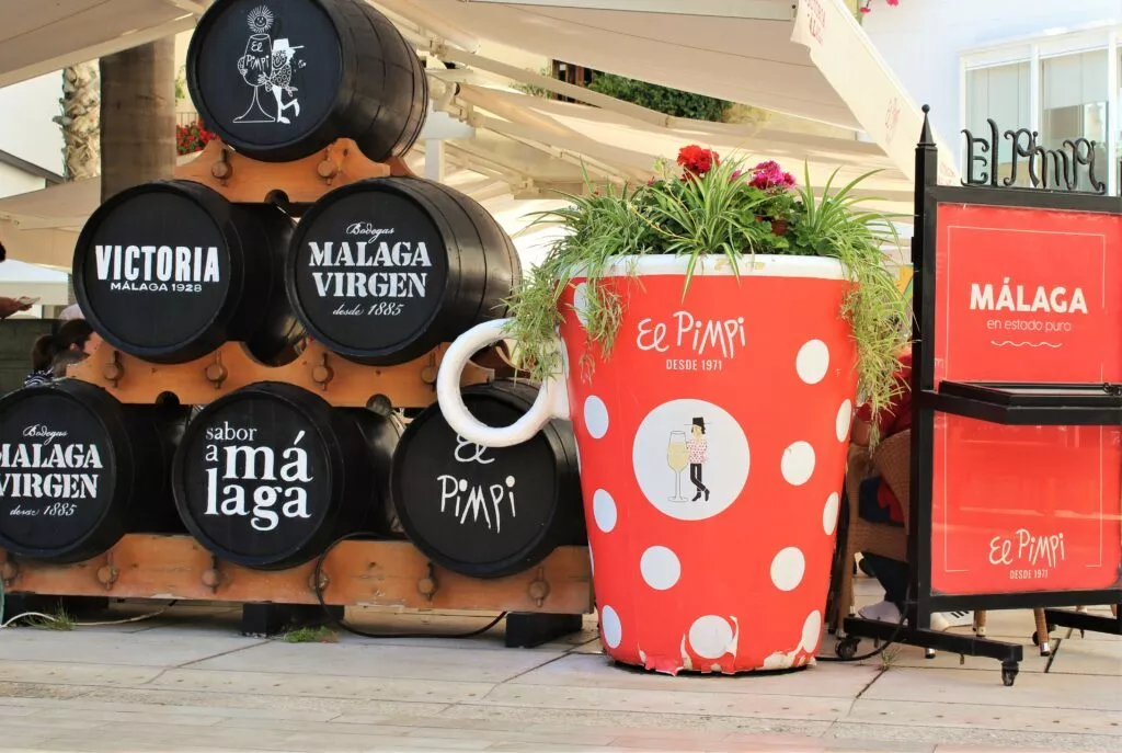 qué hacer en Malaga best things to do in Malaga : Bar El Pimpi