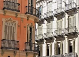 qué ver en Malaga visiter Malaga : fachadas de edificios