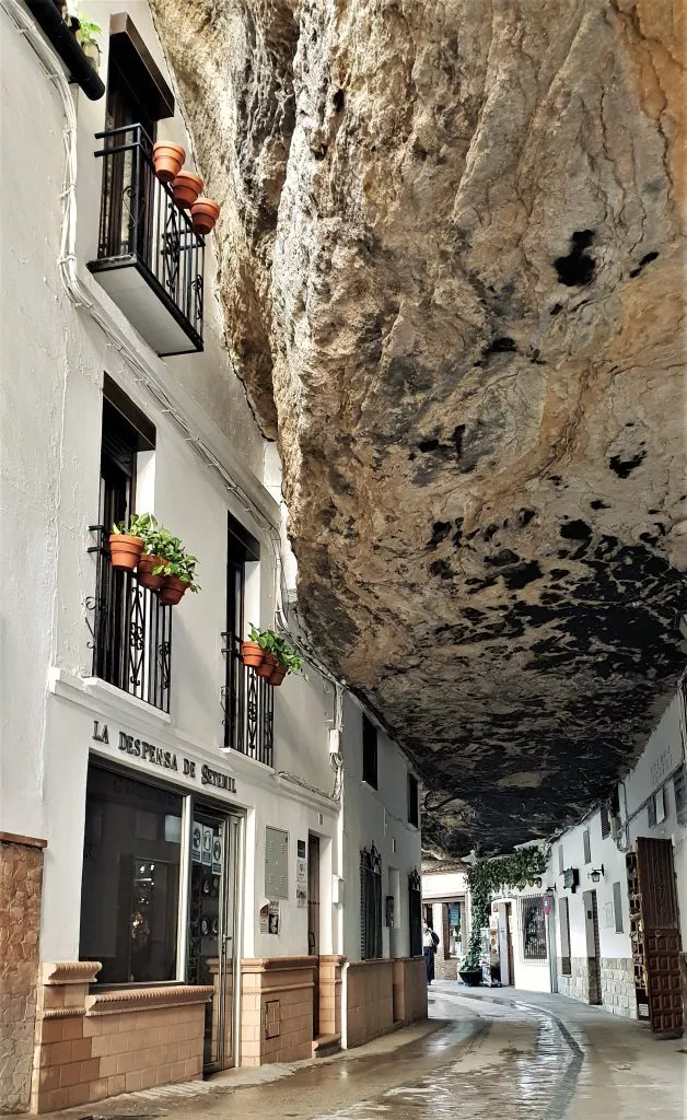 Setenil de las bodegas calle Cuevas de la Sombra 2