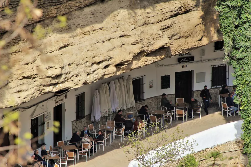 Setenil de las bodegas calle cuevas del sol 3