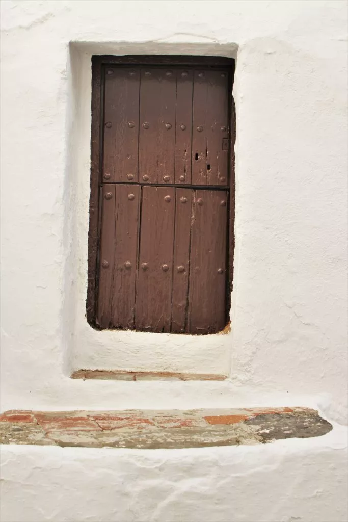 salobrena-puerta-de-casa