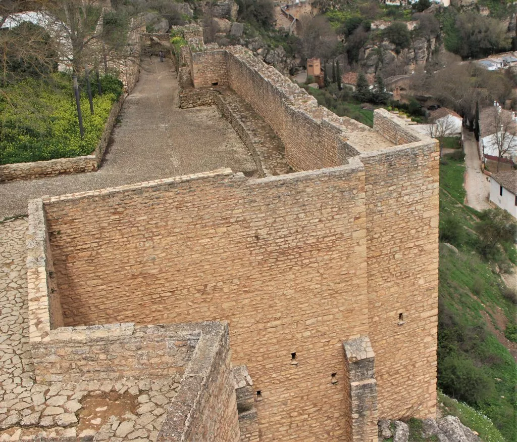 ronda-muralla-cijara