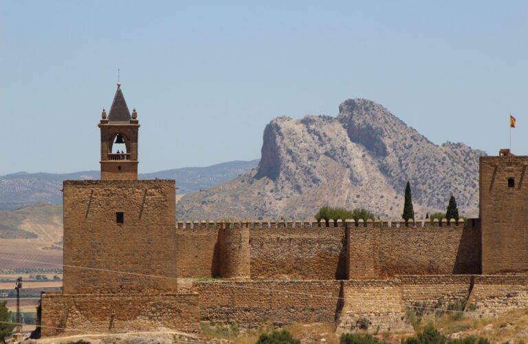 visit antequera alcazaba and pena de los enamorados