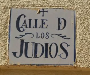 cartel-de-la-calle-de-los-judios-en-cordoba