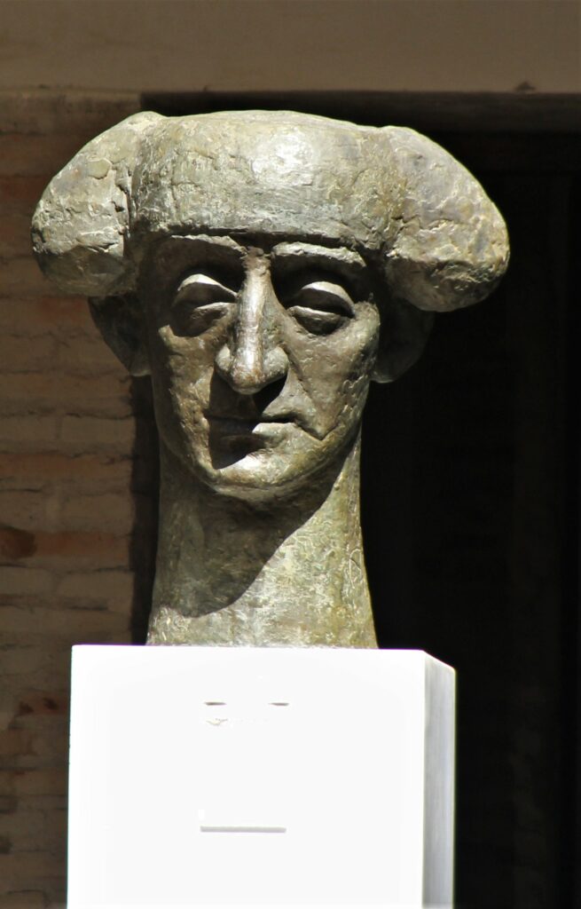 estatua-de-manolete-en-Cordoba-museo-de-la-tauromaquia