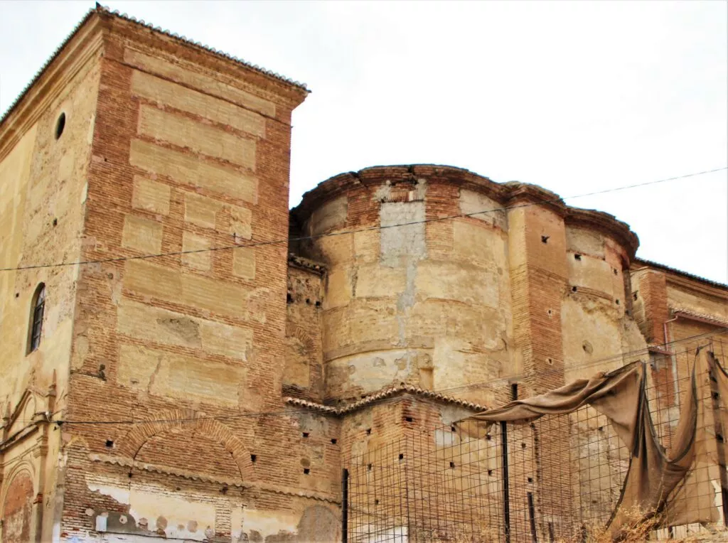 guadix-fachada-iglesia-Santa-Maria-de-las-Lagrimas