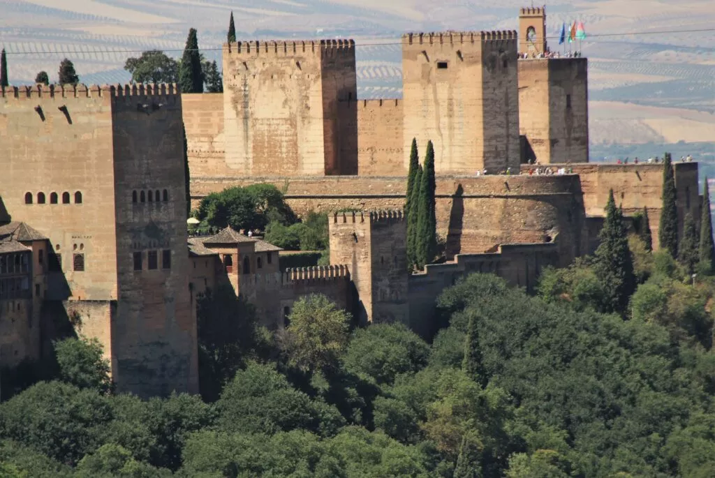 sacromonte-in-granada-view-on-alhambra-2