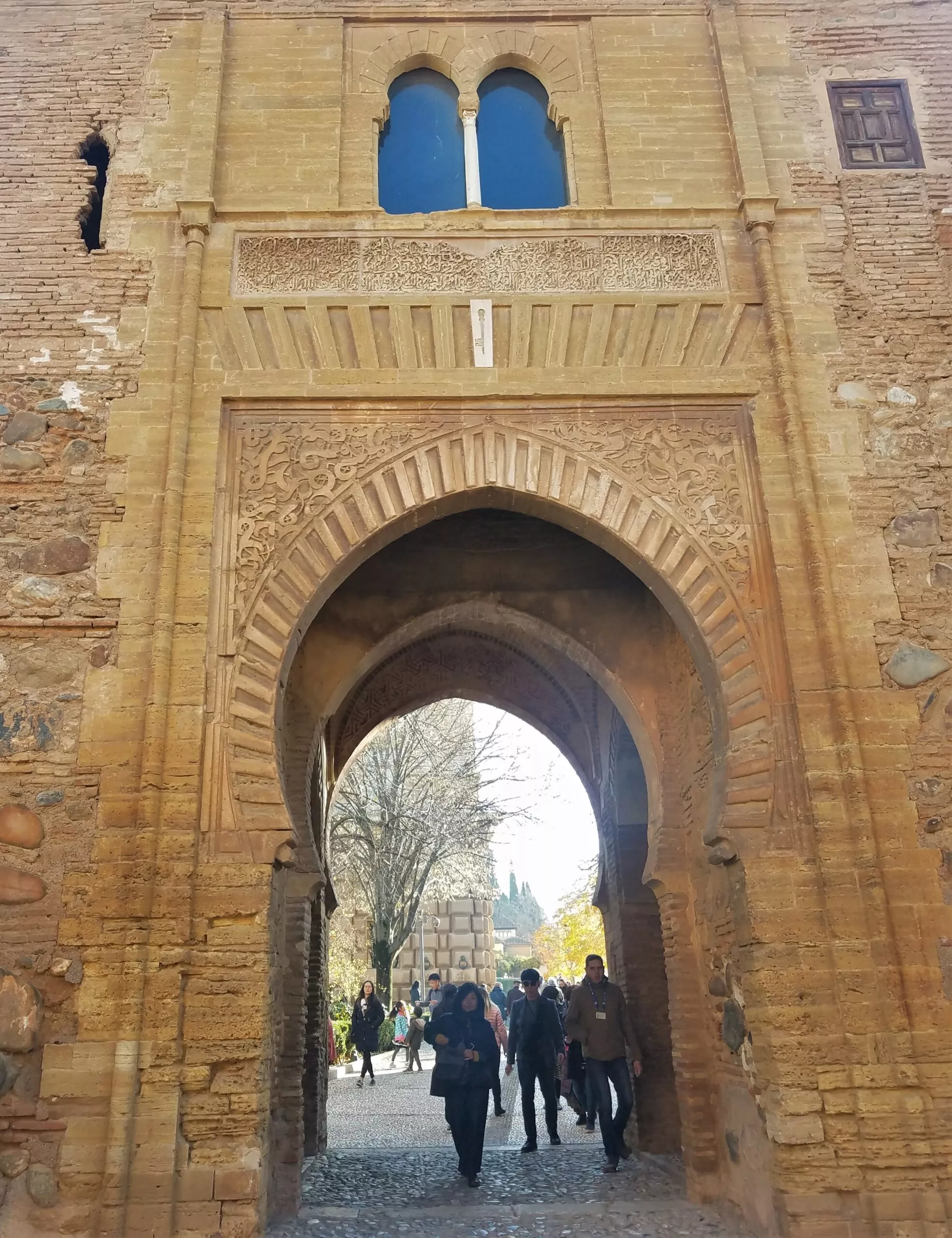 visit-granada-alhambra-door