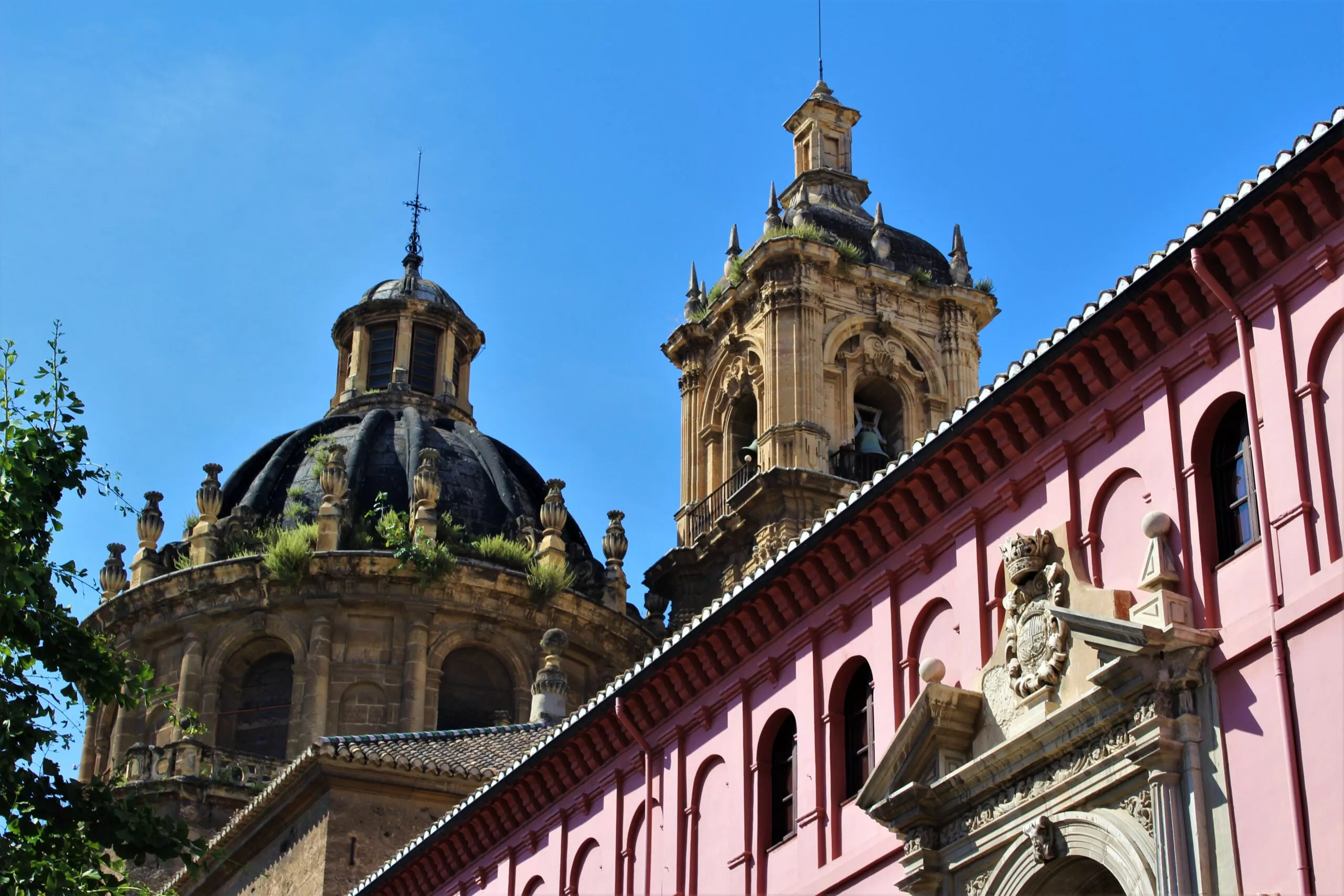 visita-granada-Parroquia-de-Santos-Justo-y-Pastor-y-el-palacio-ansotti