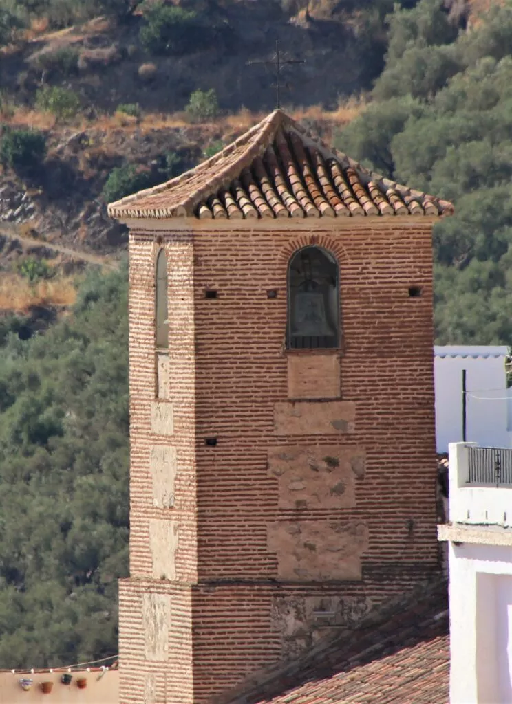 canillas-de-albaida-alminar-de-la-iglesia