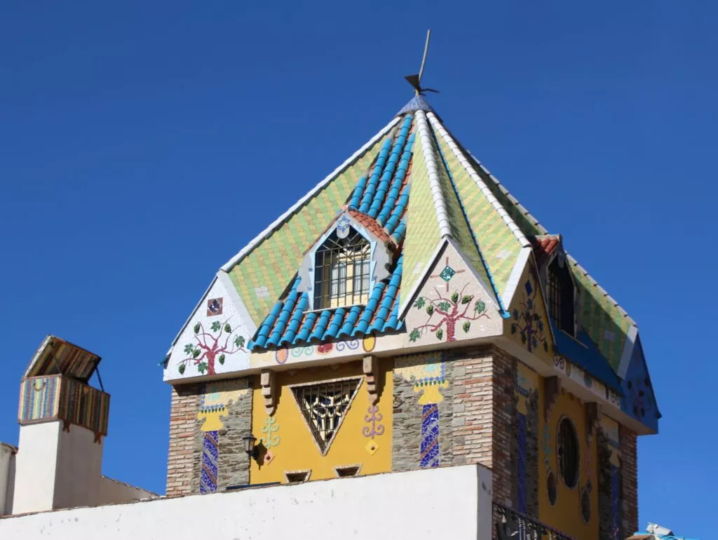 techo-chimenea-casa-museo-axarquia-moclinejo