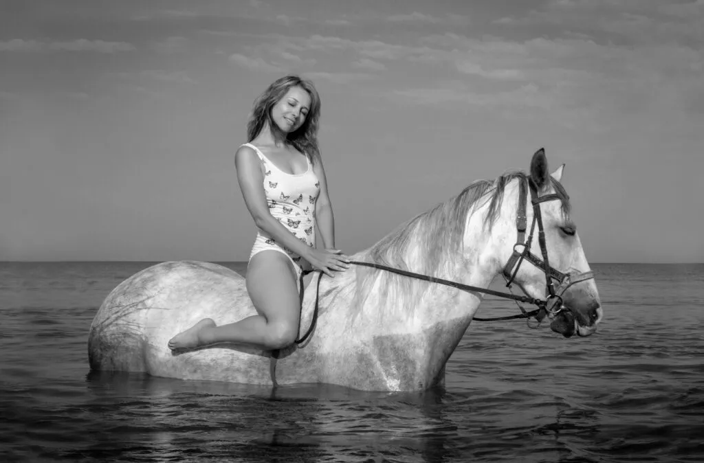shooting-photo-with-horse-beach-malaga