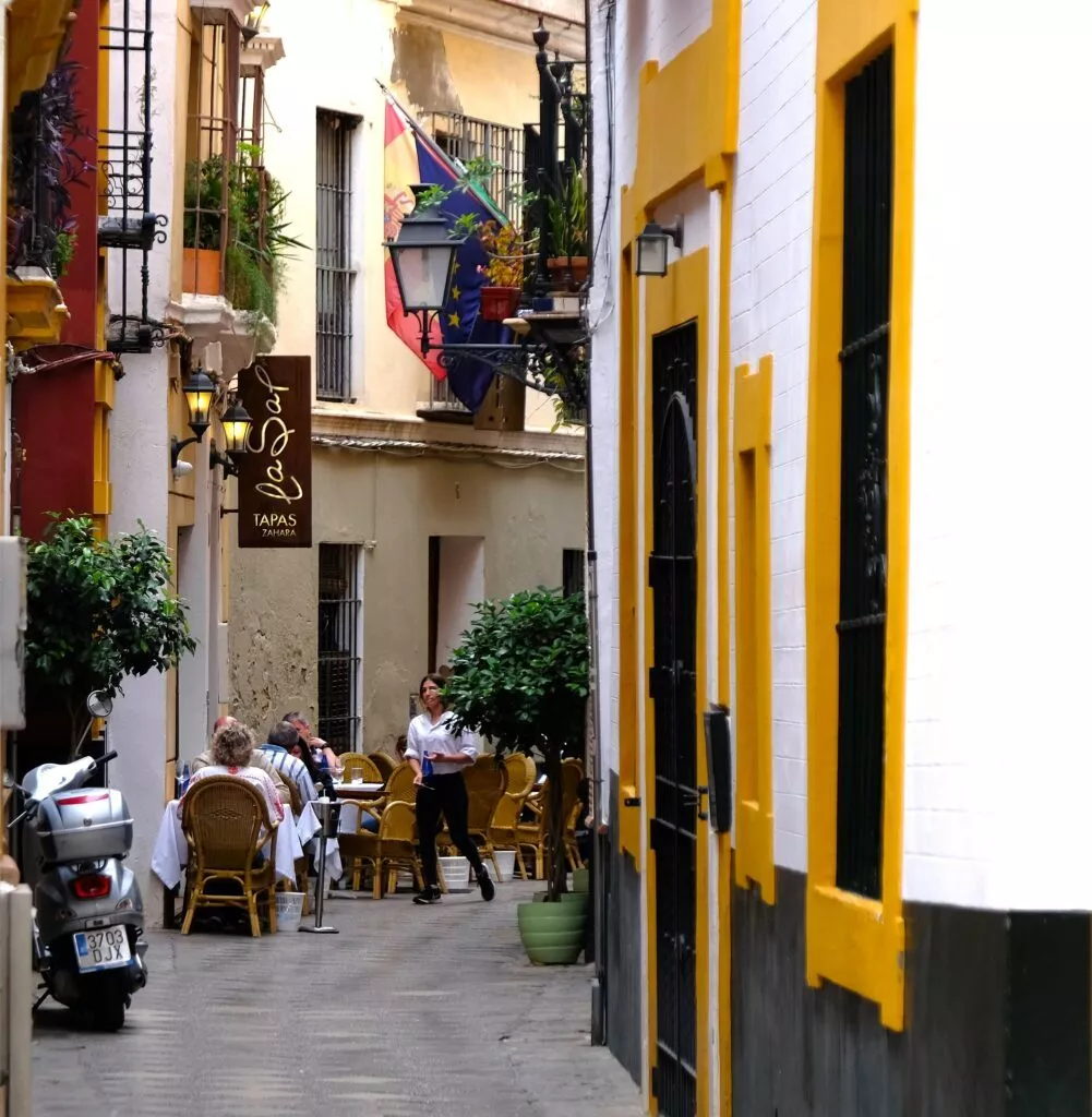 11 Must sees In Santa Cruz District Seville 11 Must sees In Santa Cruz District Seville