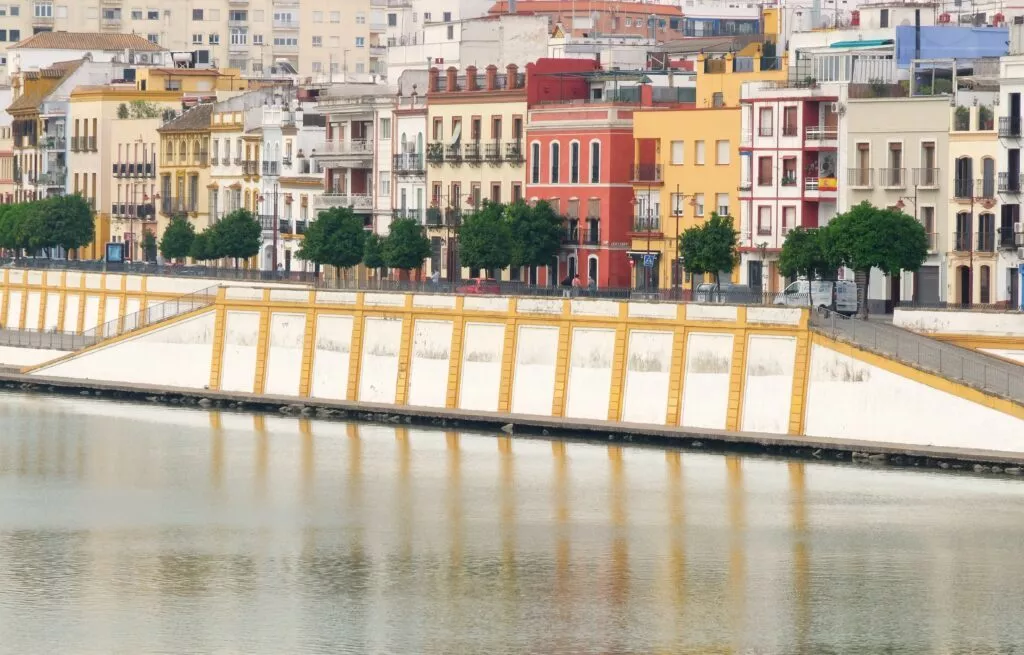 seville triana quartier barrio district