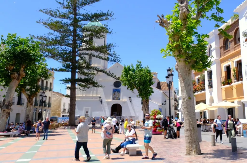 nerja que hacer en un dia visitar la iglesia del salvador