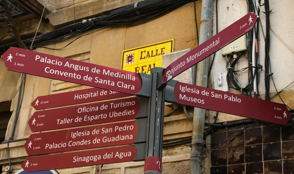 ubeda what to see street signs with places to see