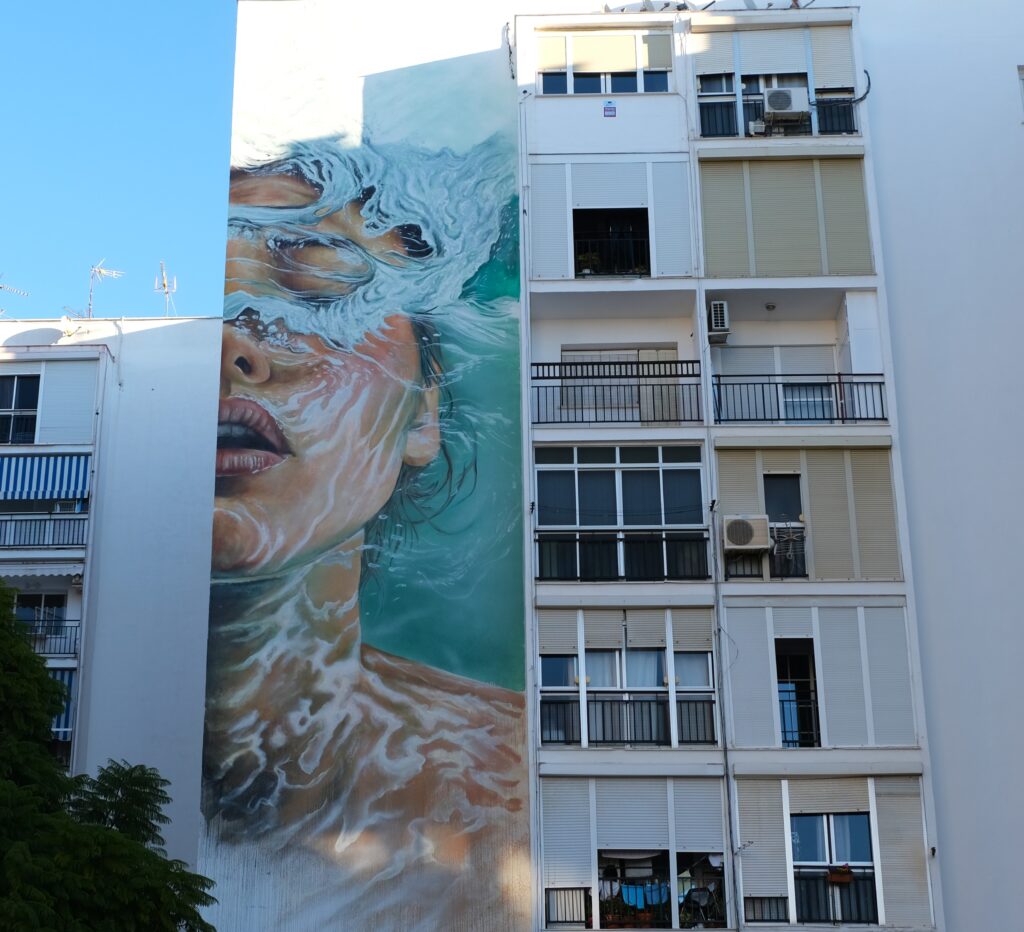 estepona paseo de los murales