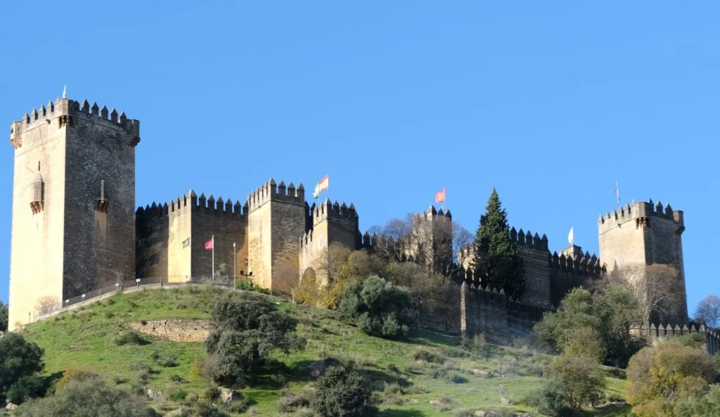 chateau almodovar del rio cordoue game of thrones
