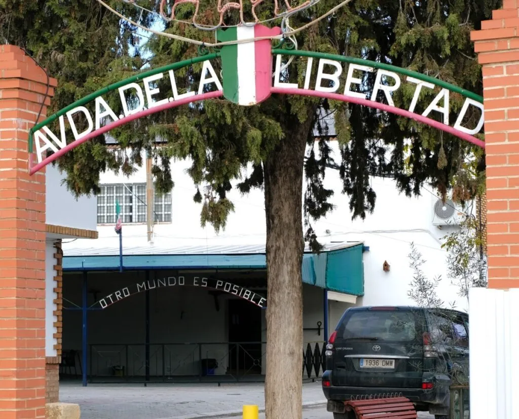 marinaleda avenida de la libertad