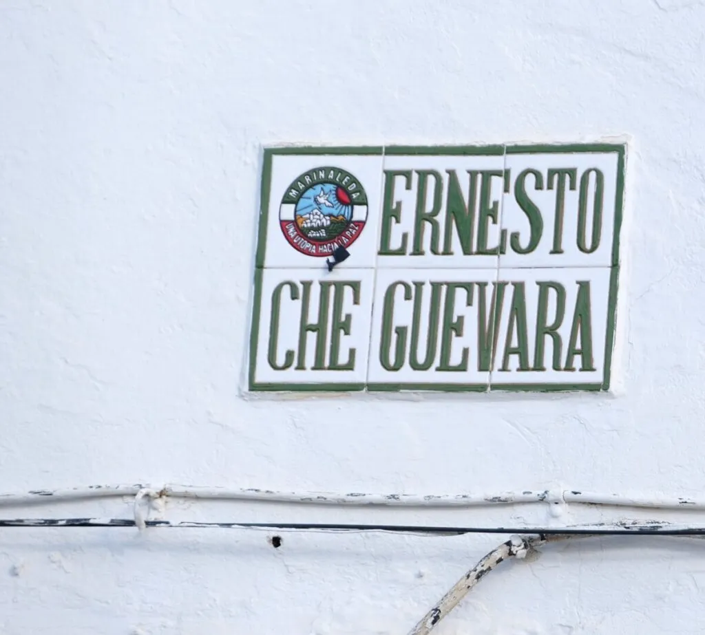 marinaleda calle che guevara